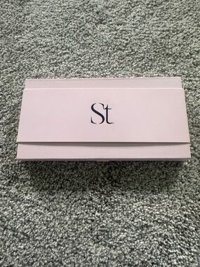 Seint Pink N18 palette